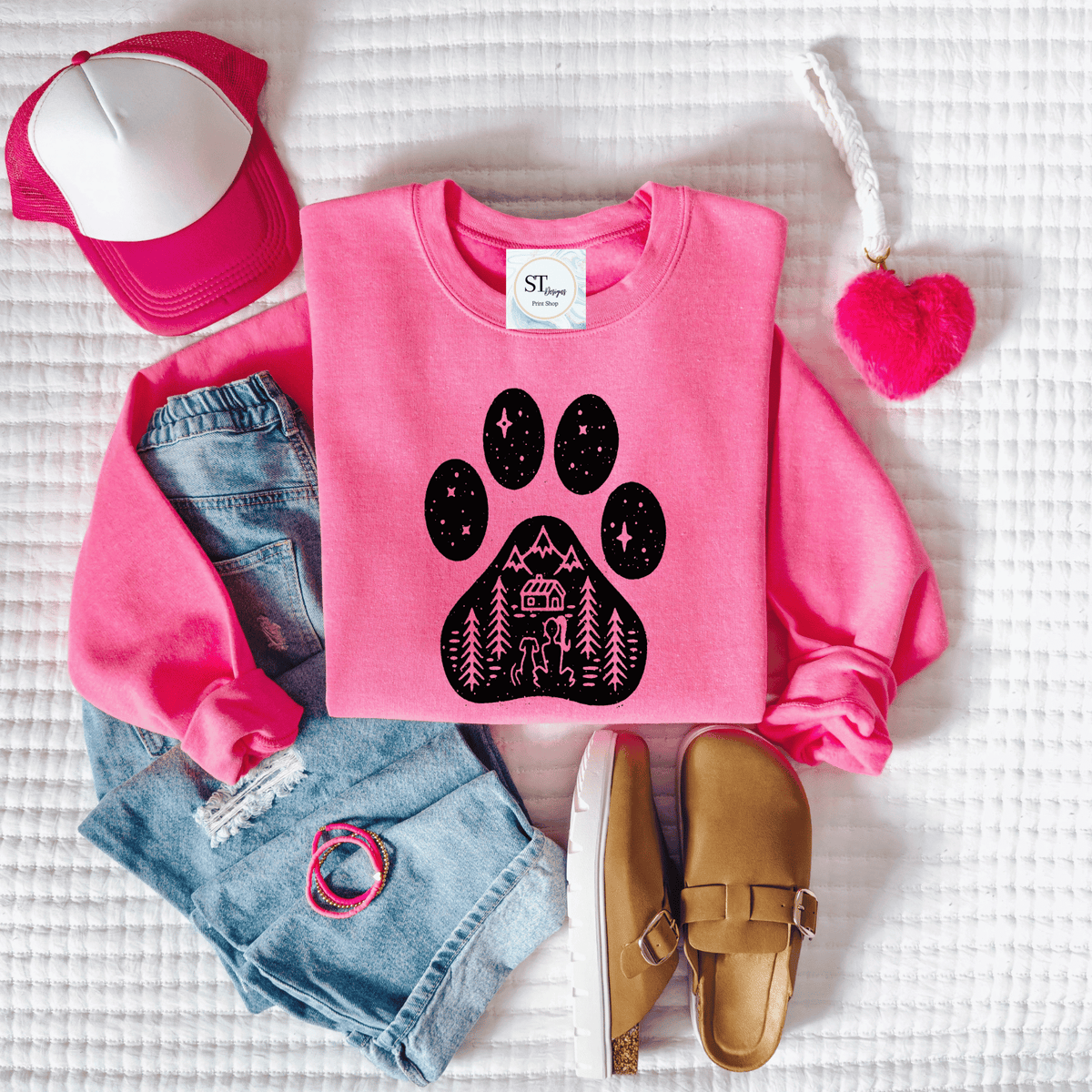 Mountain Dog Paw Print