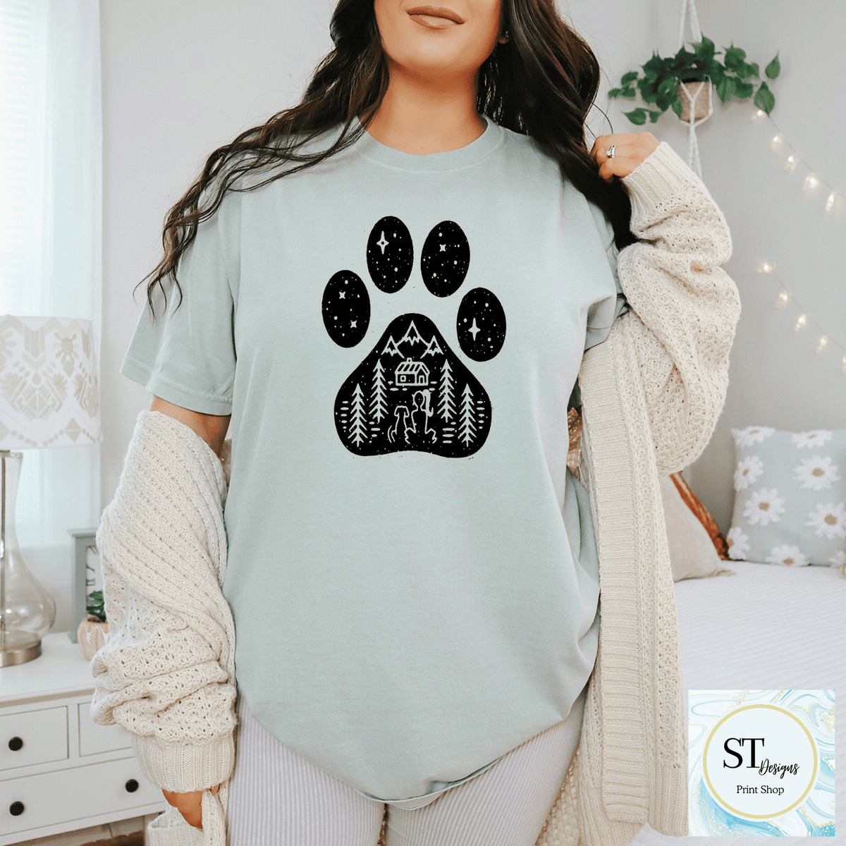 Mountain Dog Paw Print